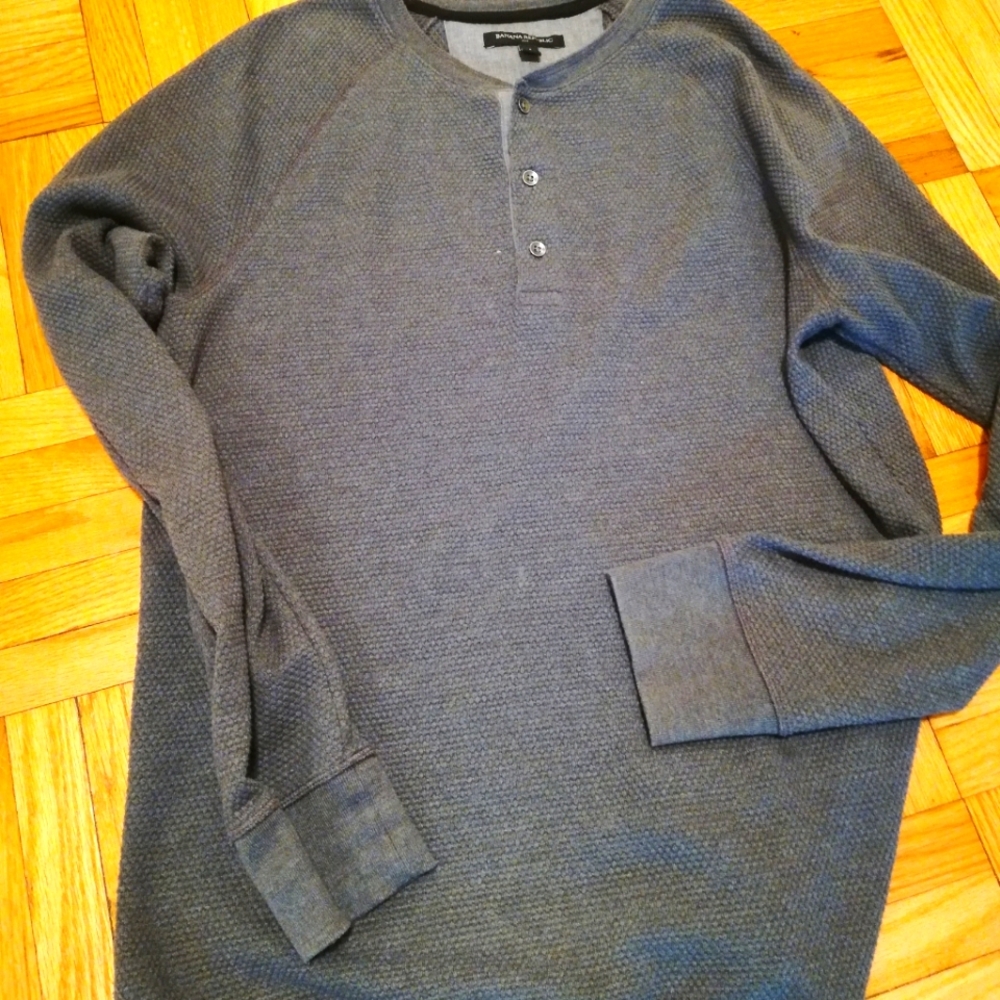 Gray Henley long sleeve sweater Banana Republic M